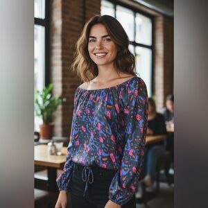 Rachel Zoe Abstract Print Silk Drawstring Blouse Business Casual Office wear 10